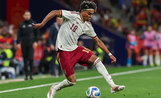LAMINE YAMAL SPEAKS OUT AGAINST RACISM TARGETING EGYPY